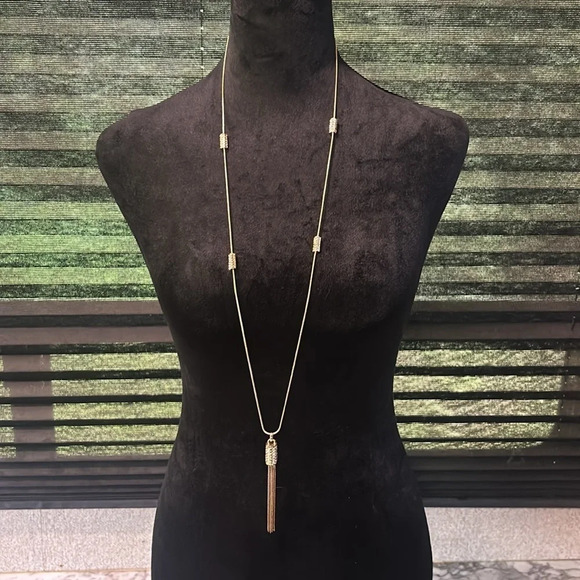 Tassel Cubic Zirconia Metal Cylinder Pendent on Adjustable Gold Chain Necklace - Picture 3 of 7